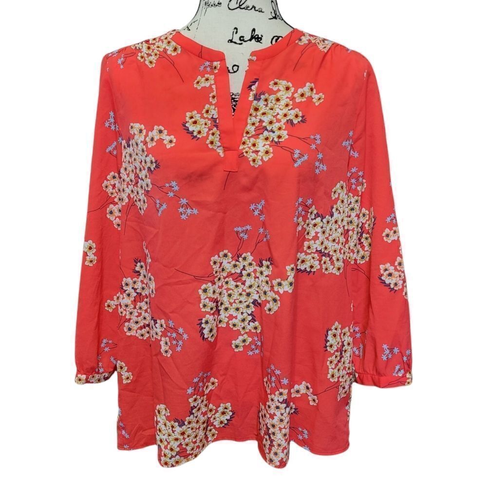 Beautiful long sleeve floral top
